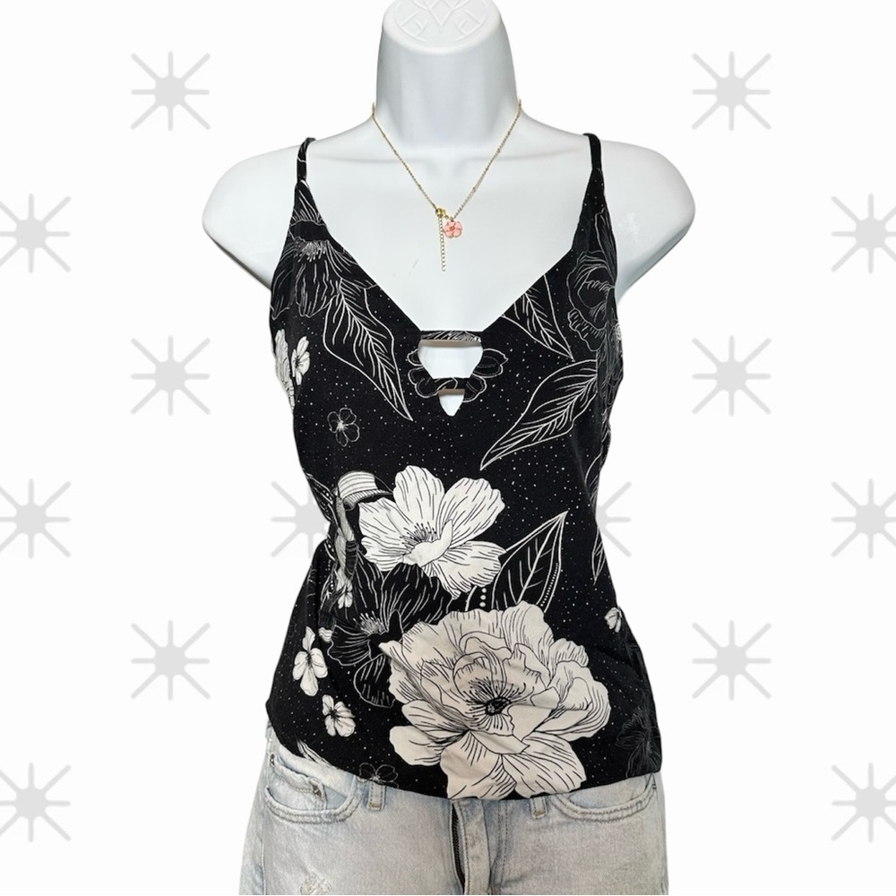 Garage Floral Cutout Size Medium Cami Tank Top Black White Y2K Summer vacation